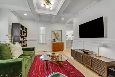 27 Montclair Ave, Montclair, NJ 07042 - Photo 7