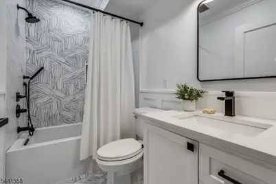 27 Montclair Ave, Montclair, NJ 07042 - Photo 29