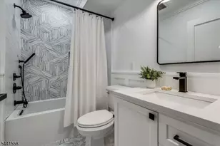 27 Montclair Ave, Montclair, NJ 07042 - Photo 29