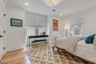 27 Montclair Ave, Montclair, NJ 07042 - Photo 31