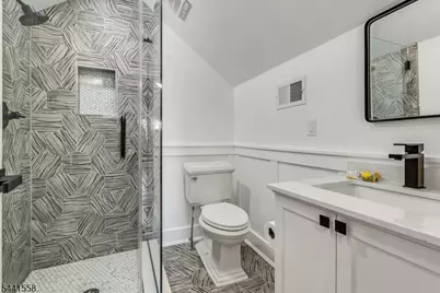 27 Montclair Ave, Montclair, NJ 07042 - Photo 37