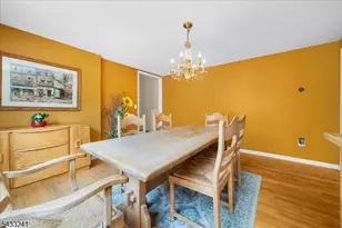 9 Mills Ct, Raritan Township, NJ 08822 - Photo 5
