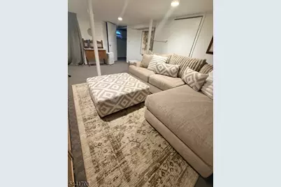11 Monroe Avenue, Roseland, NJ 07068 - Photo 13