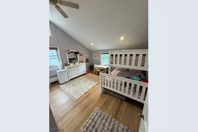 11 Monroe Avenue, Roseland, NJ 07068 - Photo 9