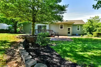 11 Mountain Ridge Dr, Wayne, NJ 07470 - Photo 27