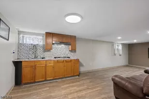 825 McCandless Pl, Linden, NJ 07036 - Photo 19