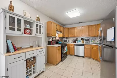 128 Arbor Way, Branchburg Township, NJ 08876 - Photo 9