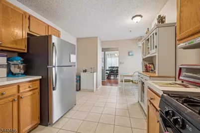 128 Arbor Way, Branchburg Township, NJ 08876 - Photo 11
