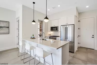 256 Park St #201, Montclair, NJ 07043 - Photo 5