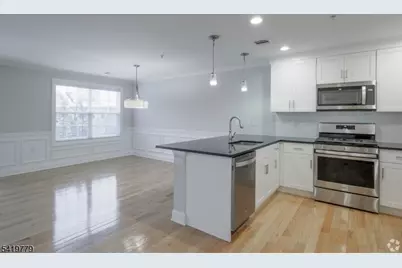 248 Grove Ave #4, Cedar Grove, NJ 07009 - Photo 5