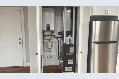 38 Mill St, Paterson, NJ 07501 - Photo 23