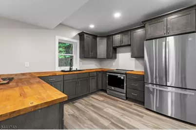 557 Burnt Meadow Rd, West Milford Twp., NJ 07421 - Photo 9