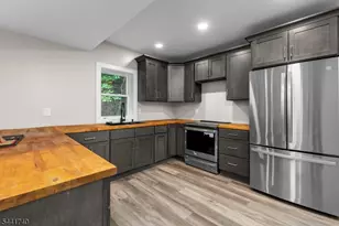 557 Burnt Meadow Rd, West Milford Twp., NJ 07421 - Photo 9