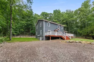 557 Burnt Meadow Rd, West Milford Twp., NJ 07421 - Photo 5