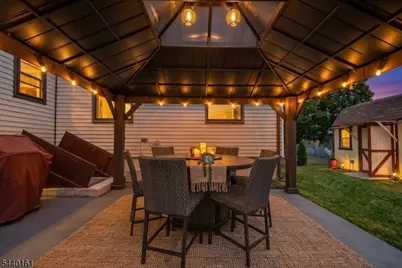 26 N 9th Ave, Manville, NJ 08835 - Photo 5