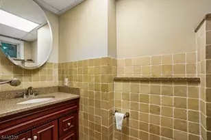 63 Edgewood Dr, Florham Park, NJ 07932 - Photo 11