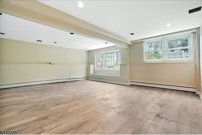 63 Edgewood Dr, Florham Park, NJ 07932 - Photo 9
