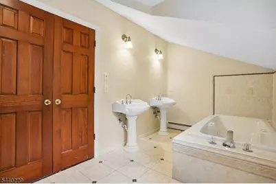 63 Edgewood Dr, Florham Park, NJ 07932 - Photo 19