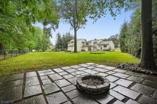 63 Edgewood Dr, Florham Park, NJ 07932 - Photo 25