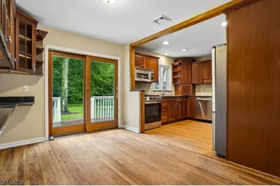 63 Edgewood Dr, Florham Park, NJ 07932 - Photo 7