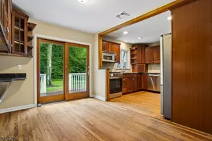 63 Edgewood Dr, Florham Park, NJ 07932 - Photo 7