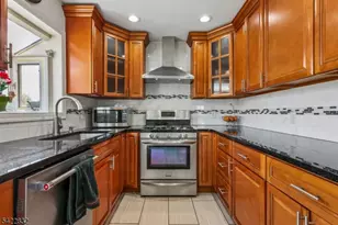 33 Adams St, Woodbridge Township, NJ 08830 - Photo 5
