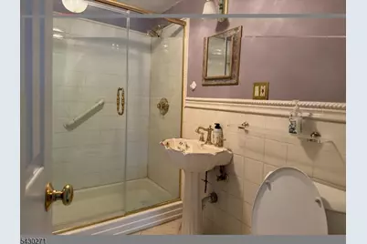 95 Hillside Ave, Livingston, NJ 07039 - Photo 19