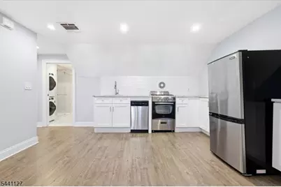 7 Main Ter, Bloomfield, NJ 07003 - Photo 23