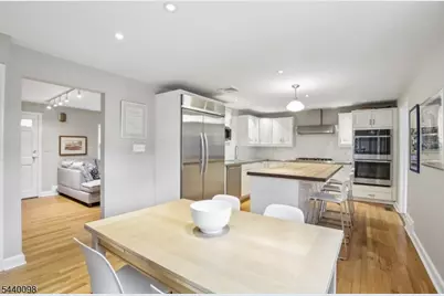 31 Knollwood Ave, Madison, NJ 07940 - Photo 5