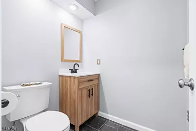 31 Stone Row Ln, Jefferson Township, NJ 07438 - Photo 15