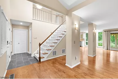 31 Stone Row Ln, Jefferson Township, NJ 07438 - Photo 3
