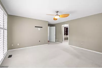31 Stone Row Ln, Jefferson Township, NJ 07438 - Photo 11
