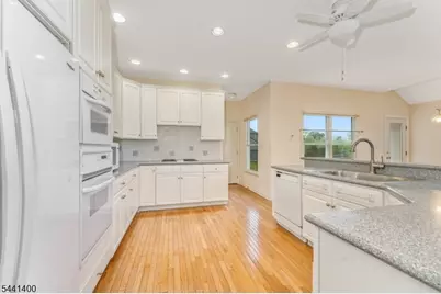 3 Stark Ct, Raritan Township, NJ 08551 - Photo 7