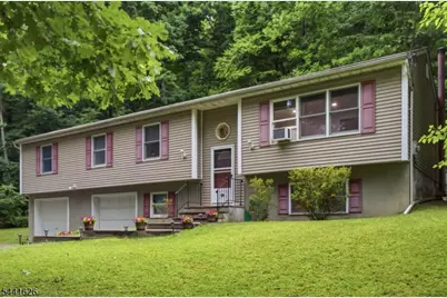 51 W Shore Dr, Vernon, NJ 07462 - Photo 33