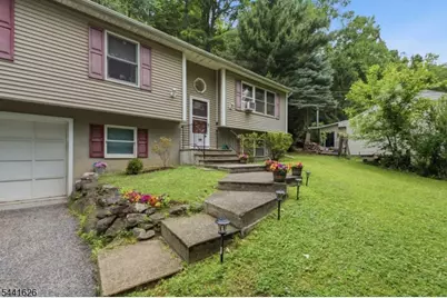 51 W Shore Dr, Vernon, NJ 07462 - Photo 3