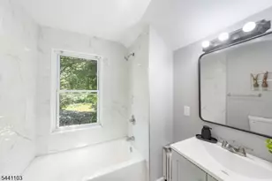 810 Spruce St, Roselle, NJ 07203 - Photo 13