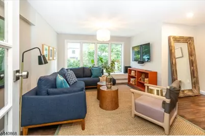 20 College Ave, Montclair, NJ 07043 - Photo 25