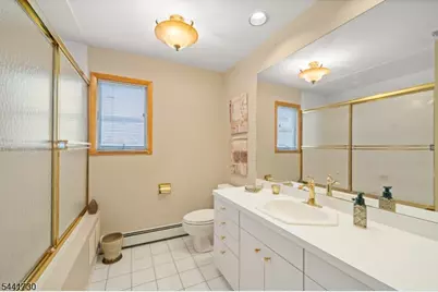 174 Milton Ave, Nutley, NJ 07110 - Photo 21