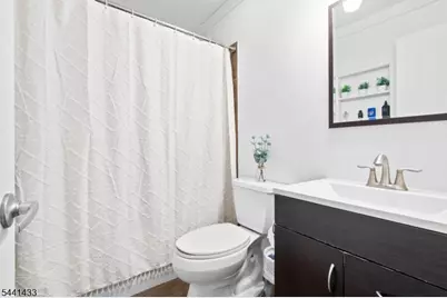 261 Kingsberry Dr, Franklin Township, NJ 08873 - Photo 25