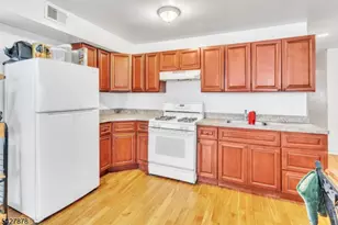 24 12th Ave, Paterson, NJ 07501 - Photo 9