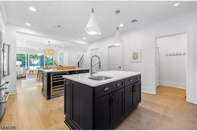 651 Grove St, Montclair, NJ 07043 - Photo 17