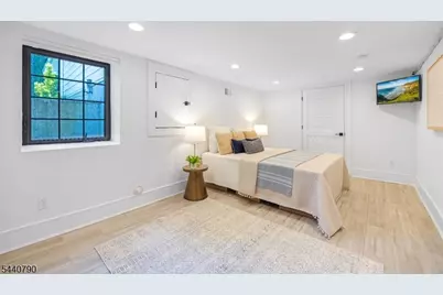 651 Grove St, Montclair, NJ 07043 - Photo 33