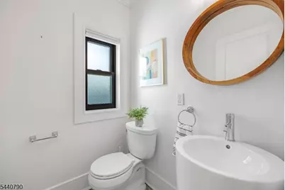 651 Grove St, Montclair, NJ 07043 - Photo 19