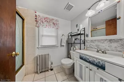 279 Bergen Blvd, Woodland Park, NJ 07424 - Photo 15