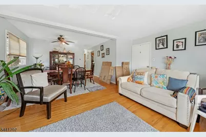 723 2nd Ave, Lyndhurst Township, NJ 07071 - Photo 3