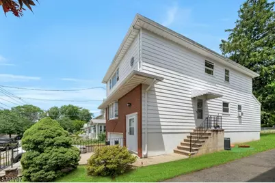 723 2nd Ave, Lyndhurst Township, NJ 07071 - Photo 15