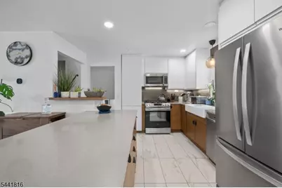760 Grove St, Clifton, NJ 07013 - Photo 9