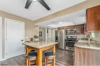29 Stewartsville Rd, Franklin Township, NJ 08886 - Photo 11