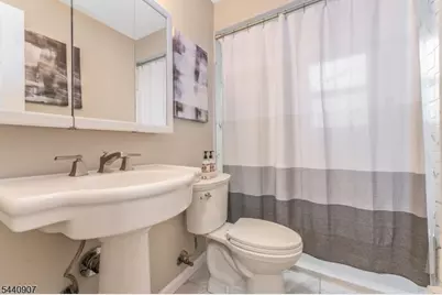 29 Stewartsville Rd, Franklin Township, NJ 08886 - Photo 17