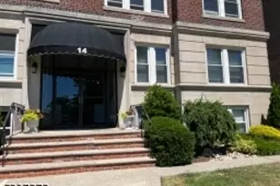 14 Forest St, Montclair, NJ 07042 - Photo 3
